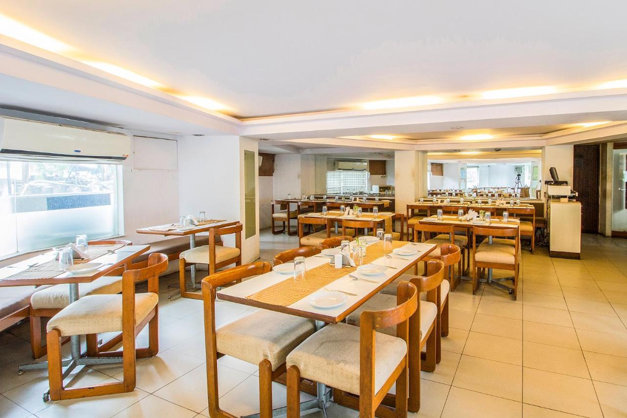 Fabexpress Kalyan - Nr Dairy Dan Circle Hotell Vadodara Exteriör bild